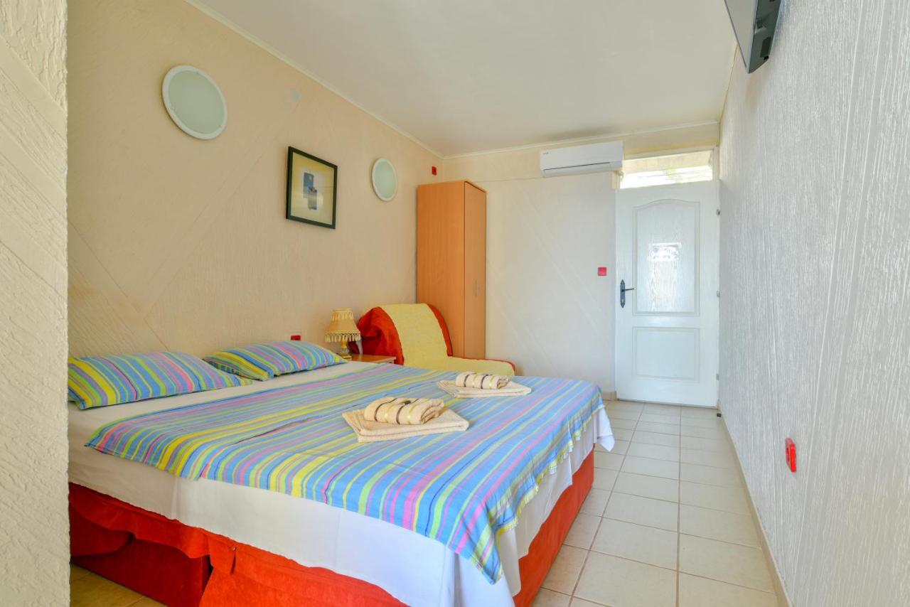 Pataki Studios Petrovac na moru Exterior foto